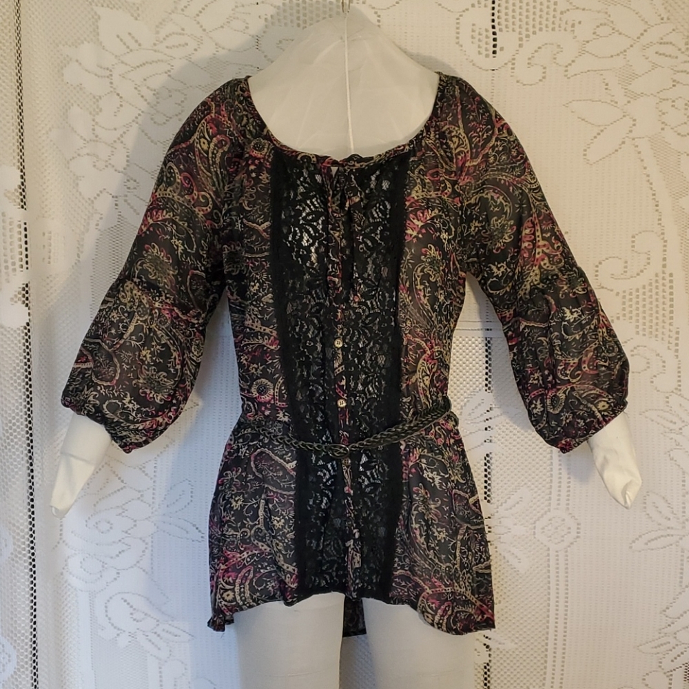 Dolled Up by Fang paisley lace sheer buttonup top